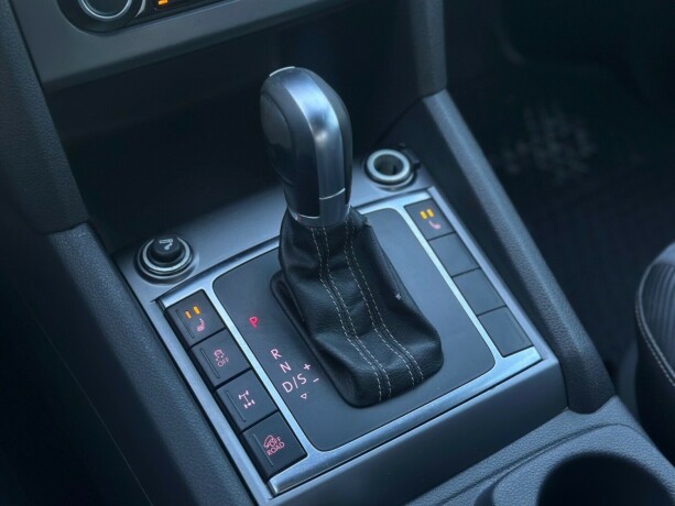 volkswagen-amarok-diesel-2015-big-13