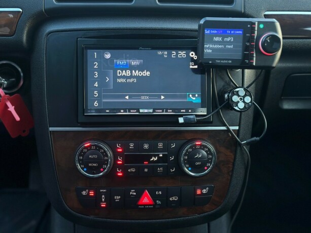 mercedes-benz-r-klasse-diesel-2010-big-24