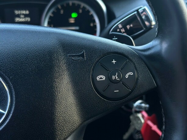 mercedes-benz-r-klasse-diesel-2010-big-23