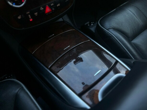 mercedes-benz-r-klasse-diesel-2010-big-26