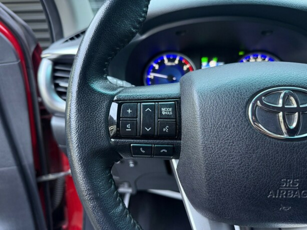 toyota-hilux-diesel-2017-big-13