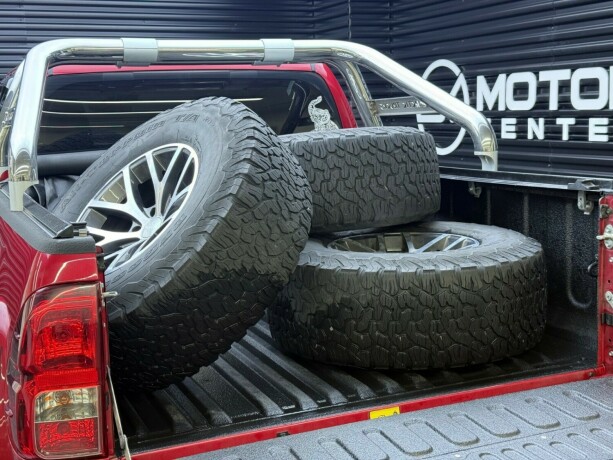 toyota-hilux-diesel-2017-big-35