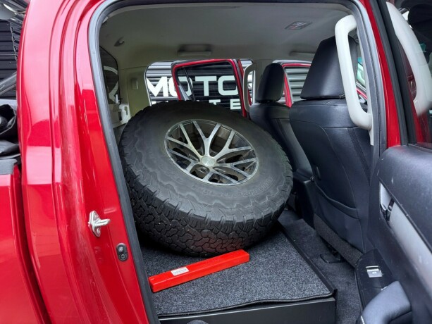 toyota-hilux-diesel-2017-big-32