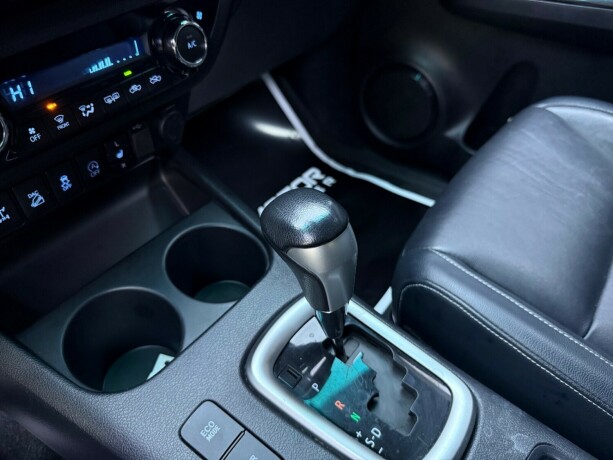 toyota-hilux-diesel-2017-big-27