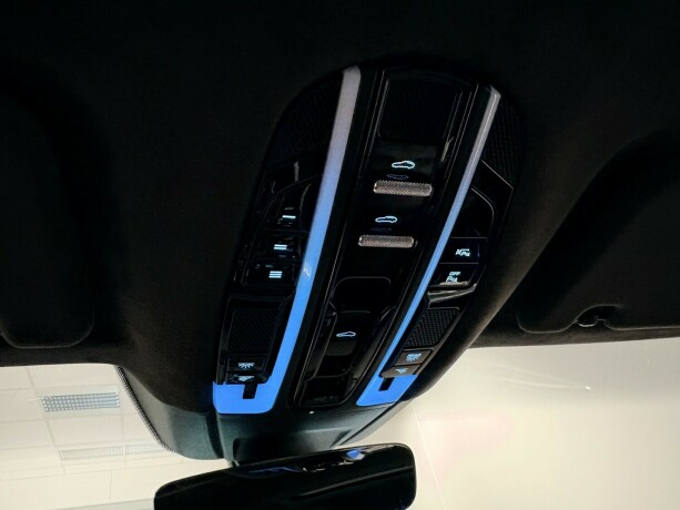 porsche-panamera-elektrisitetbensin-2018-big-16