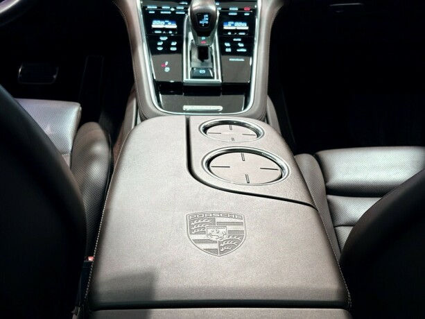 porsche-panamera-elektrisitetbensin-2018-big-21