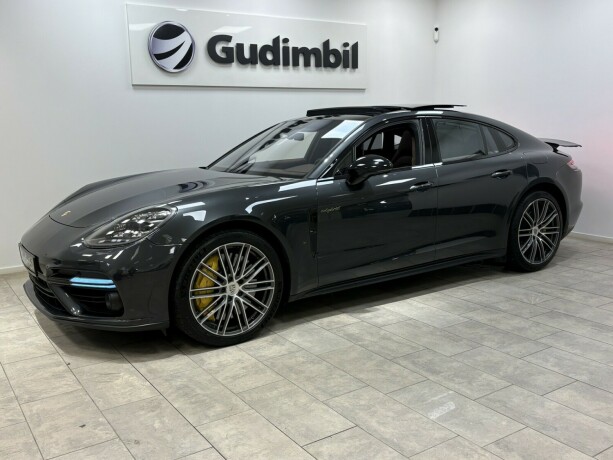 porsche-panamera-elektrisitetbensin-2018-big-0