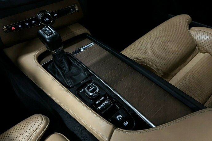 volvo-xc-90-diesel-2016-big-34