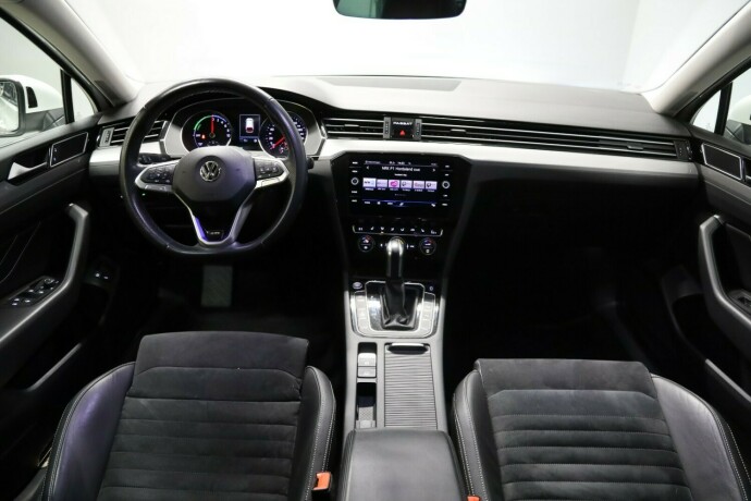 volkswagen-passat-elektrisitetbensin-2020-big-8