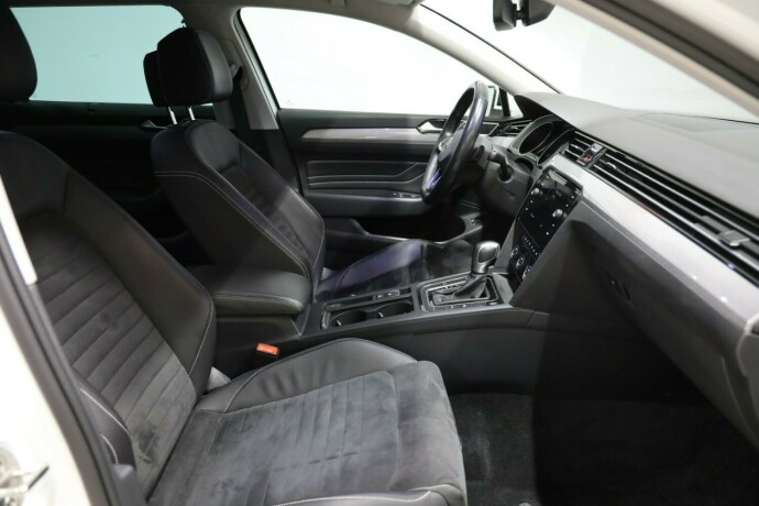 volkswagen-passat-elektrisitetbensin-2020-big-10