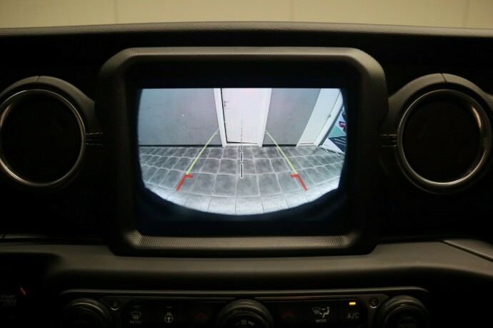 jeep-wrangler-diesel-2020-big-32