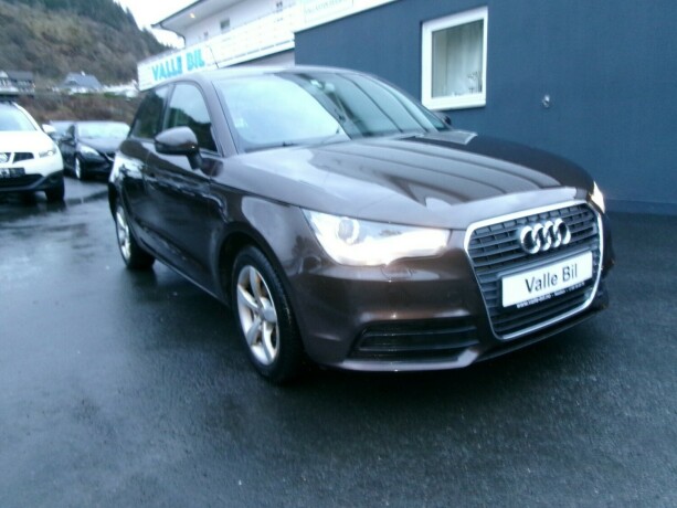 audi-a1-bensin-2013-big-0