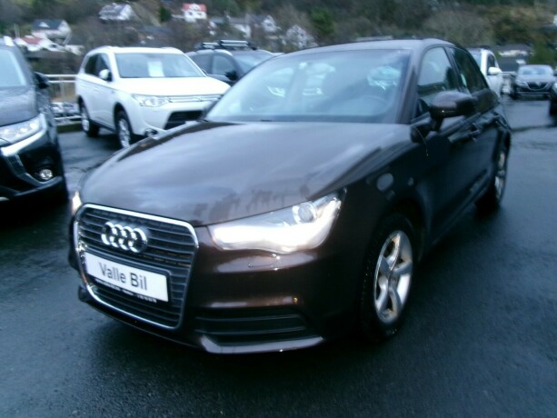 audi-a1-bensin-2013-big-2