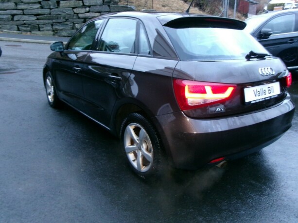 audi-a1-bensin-2013-big-3