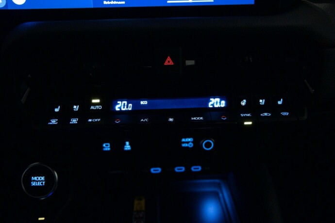 toyota-land-cruiser-diesel-2025-big-15