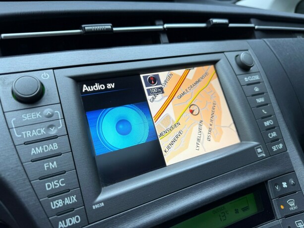 toyota-prius-elektrisitetbensin-2013-big-20