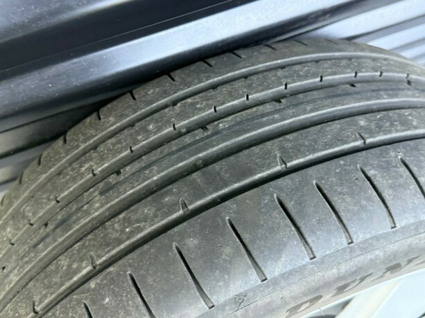 toyota-prius-elektrisitetbensin-2013-big-33