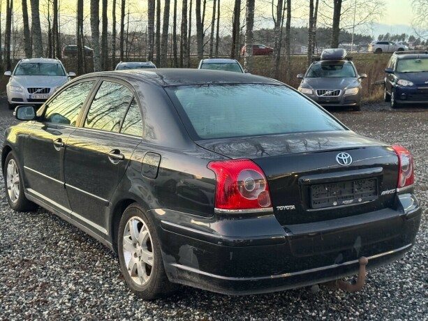 toyota-avensis-bensin-2007-big-4