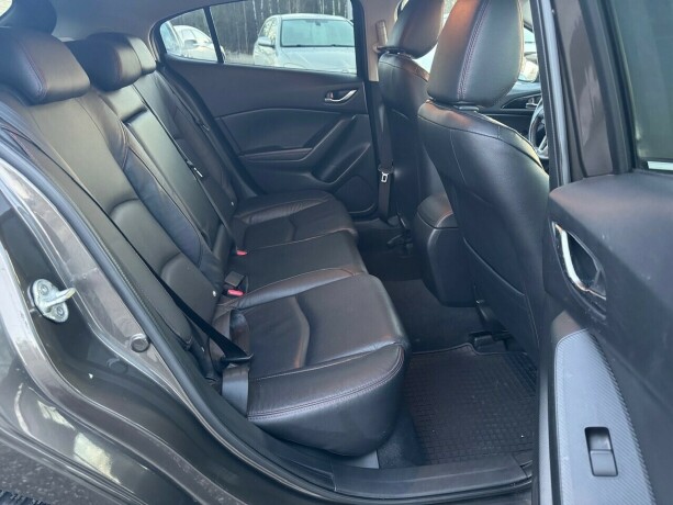 mazda-3-diesel-2014-big-10