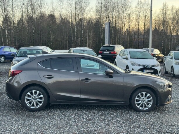 mazda-3-diesel-2014-big-7