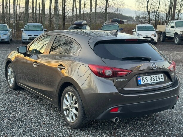 mazda-3-diesel-2014-big-4