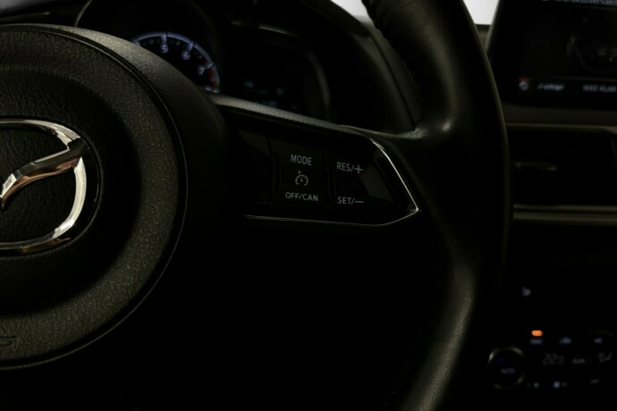 mazda-3-bensin-2018-big-18