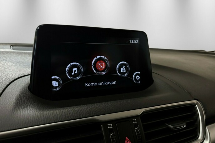 mazda-3-bensin-2018-big-22