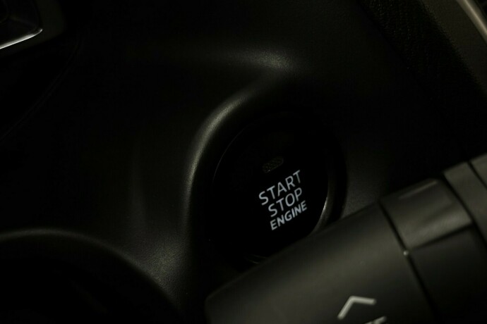 mazda-3-bensin-2018-big-30