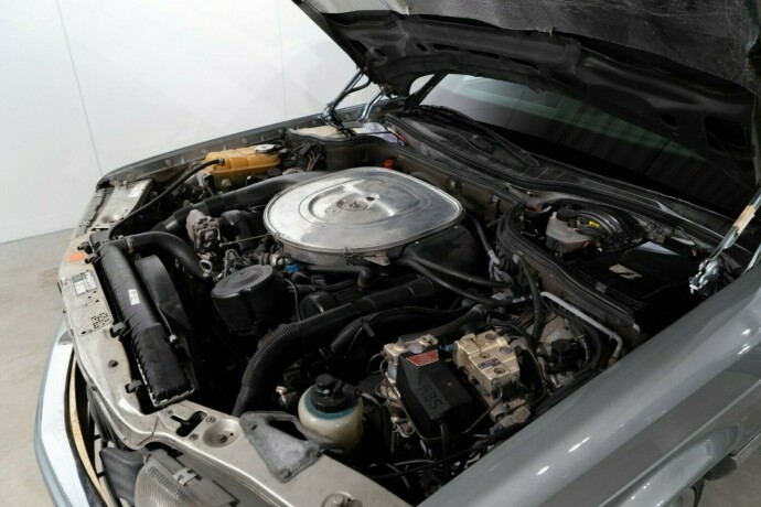 mercedes-benz-s-klasse-bensin-1985-big-17