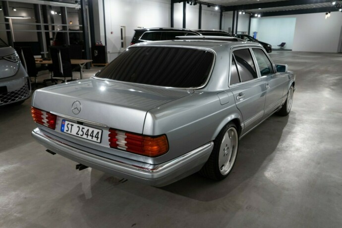 mercedes-benz-s-klasse-bensin-1985-big-5