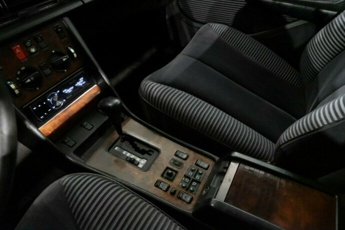 mercedes-benz-s-klasse-bensin-1985-big-20