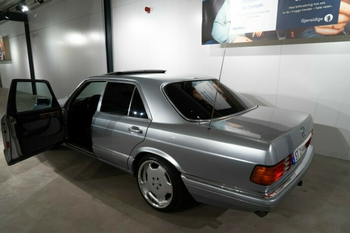 mercedes-benz-s-klasse-bensin-1985-big-11