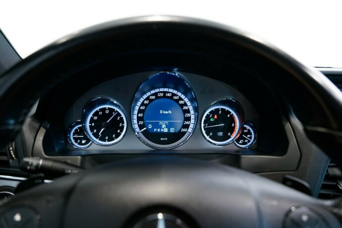 mercedes-benz-e-klasse-diesel-2011-big-7