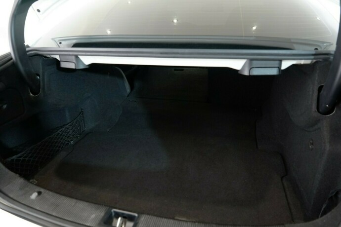 mercedes-benz-e-klasse-diesel-2011-big-15