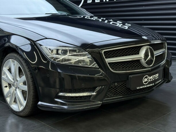 mercedes-benz-cls-diesel-2012-big-2