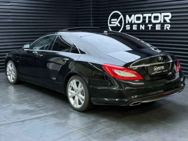 mercedes-benz-cls-diesel-2012-big-1