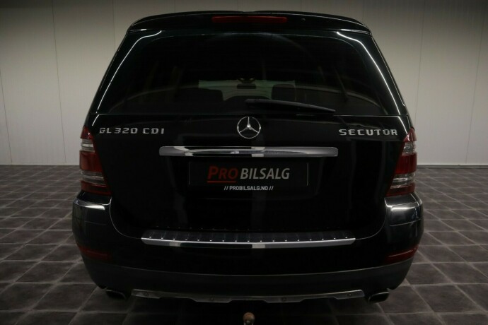 mercedes-benz-gl-diesel-2008-big-9