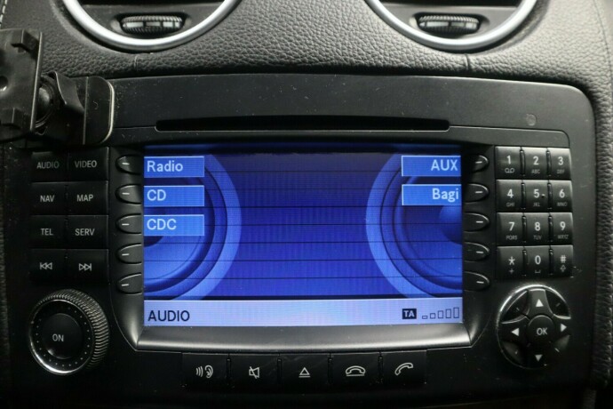 mercedes-benz-gl-diesel-2008-big-27