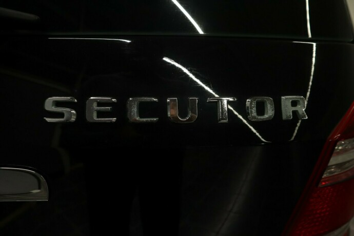 mercedes-benz-gl-diesel-2008-big-32