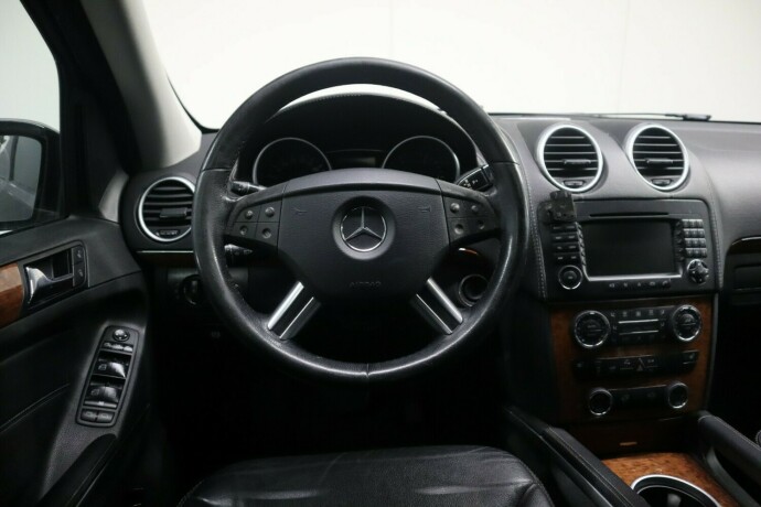 mercedes-benz-gl-diesel-2008-big-18