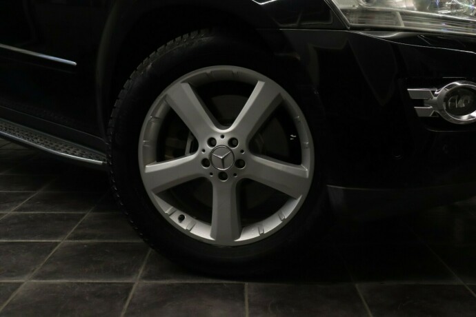 mercedes-benz-gl-diesel-2008-big-36