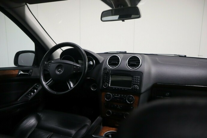 mercedes-benz-gl-diesel-2008-big-16