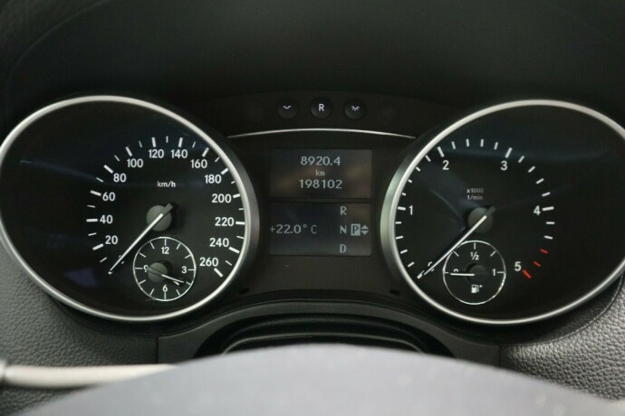 mercedes-benz-gl-diesel-2008-big-21