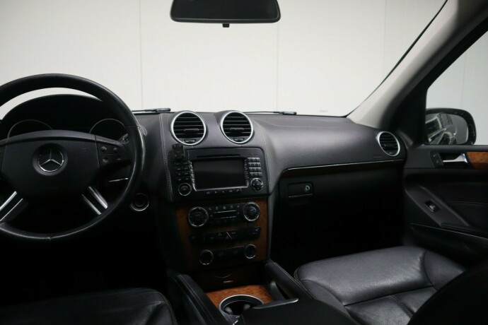 mercedes-benz-gl-diesel-2008-big-15