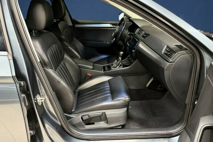 skoda-superb-diesel-2016-big-13