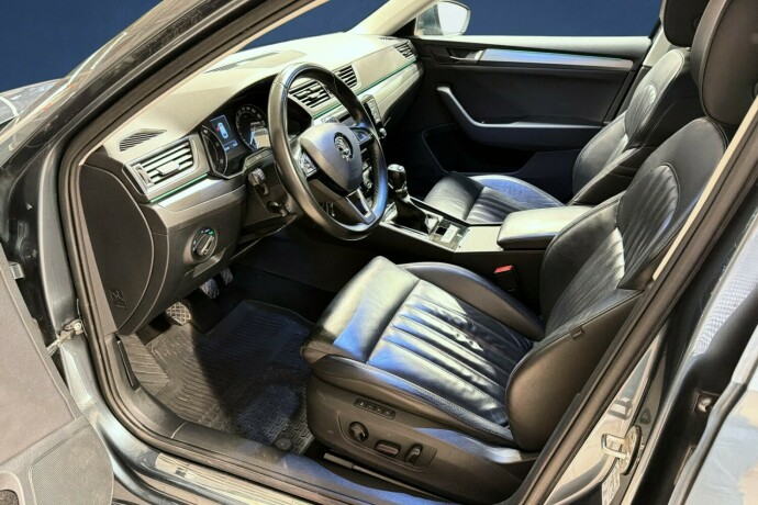 skoda-superb-diesel-2016-big-10