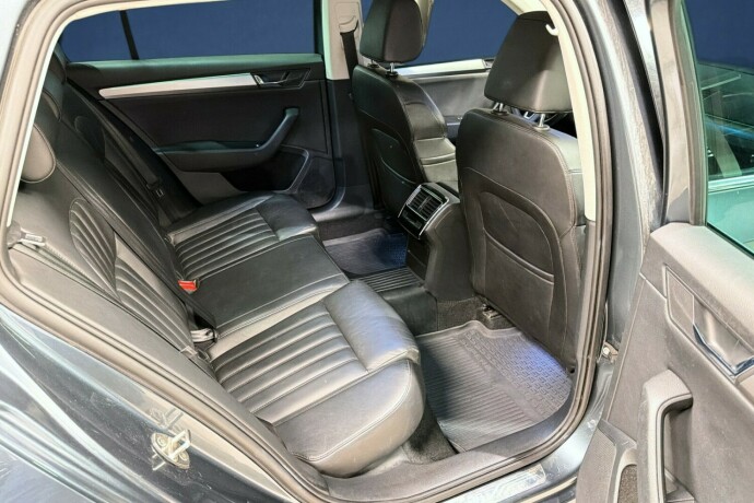 skoda-superb-diesel-2016-big-14