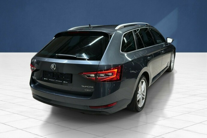 skoda-superb-diesel-2016-big-8