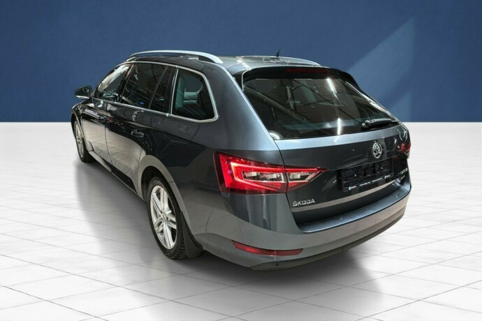 skoda-superb-diesel-2016-big-9