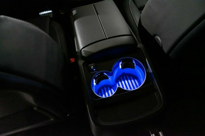 mercedes-benz-eqv-elektrisitet-2022-big-15